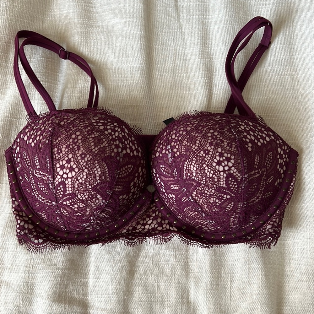 Victoria’s Secret burgundy lace bra with detachable straps.
